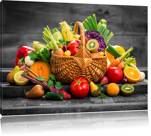 Frisches Obst und Gemüse im Korb Leinwandbild