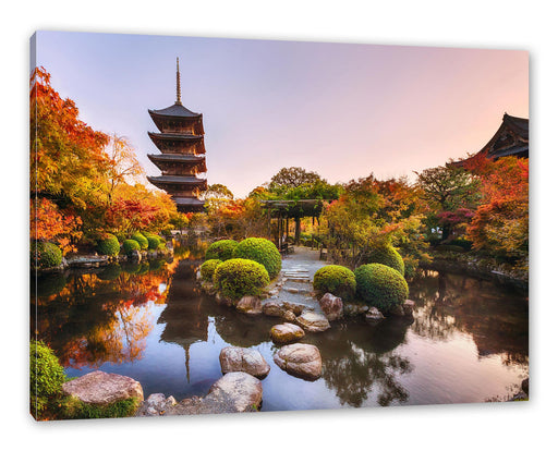 See im Herbst vor japanischem Tempel Leinwanbild Rechteckig
