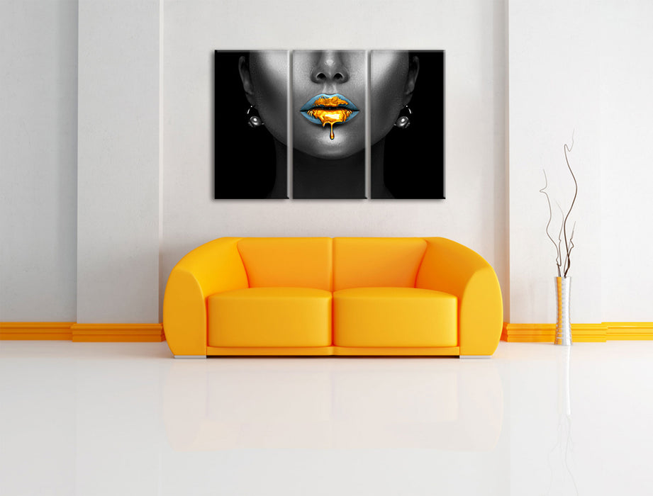 Frauenmund mit goldenem Gloss B&W Detail Leinwanbild Wohnzimmer 3Teilig