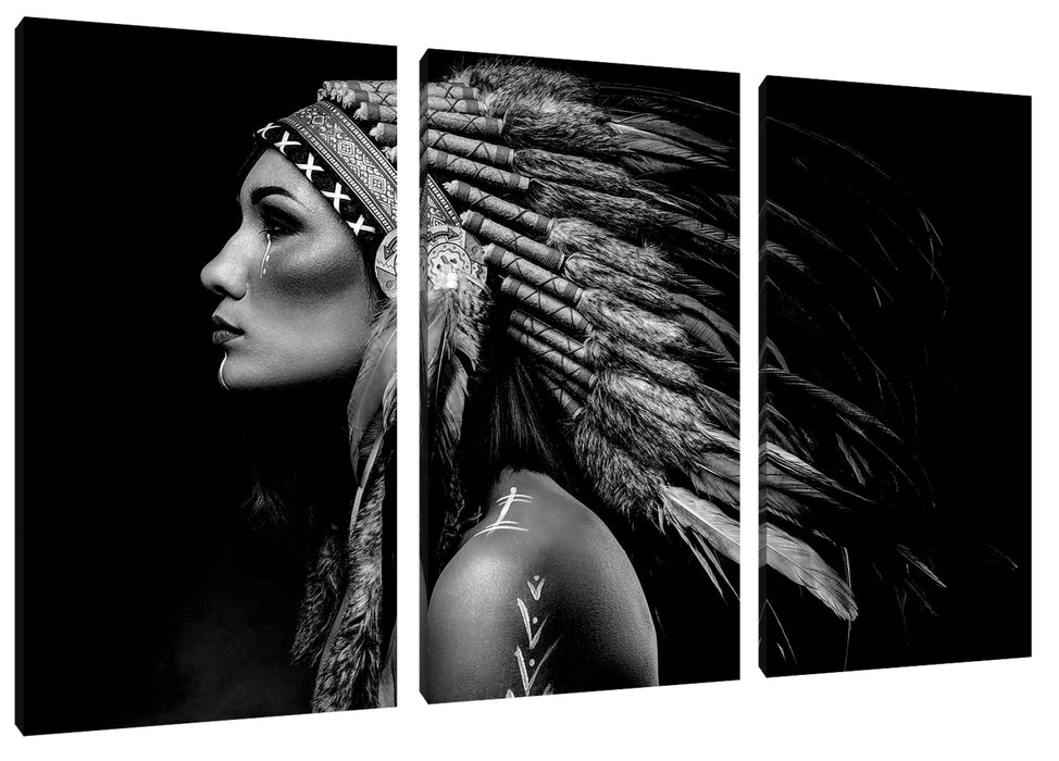 Frau mit buntem indianischen Kopfschmuck, Monochrome Leinwanbild 3Teilig
