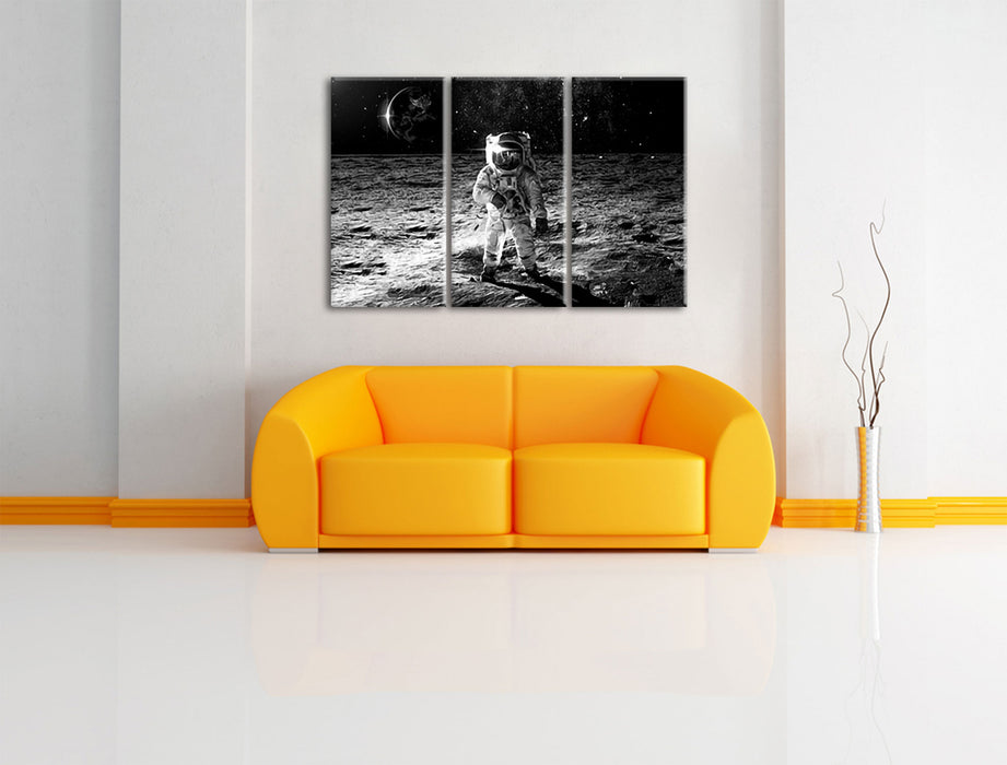 Einsamer Astronaut auf dem Mond, Monochrome Leinwanbild Wohnzimmer 3Teilig