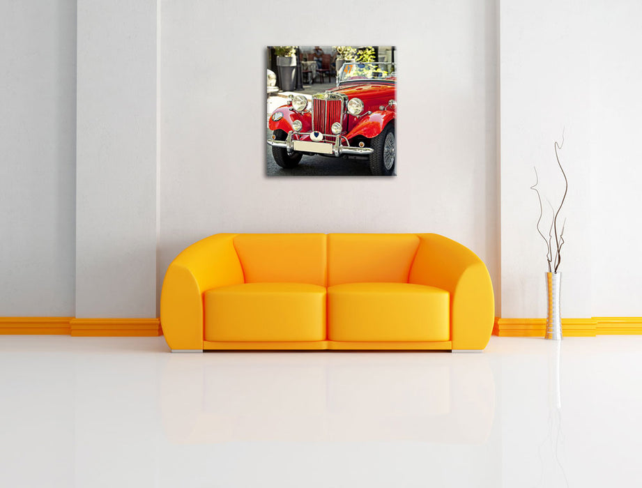 Roter Oldtimer in Italien Leinwandbild Quadratisch über Sofa