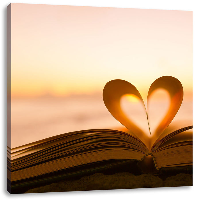 Das Herz aus einer Buchseite Leinwandbild Quadratisch