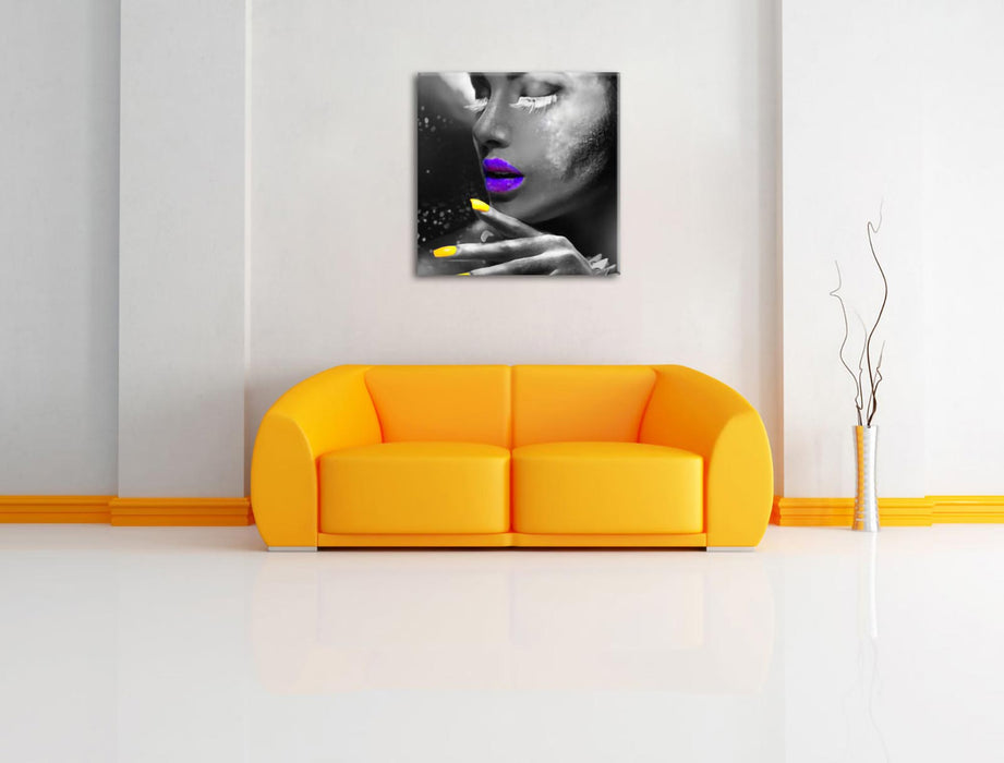 Frauengesicht bunte Neonlichter B&W Detail Leinwanbild Wohnzimmer Quadratisch