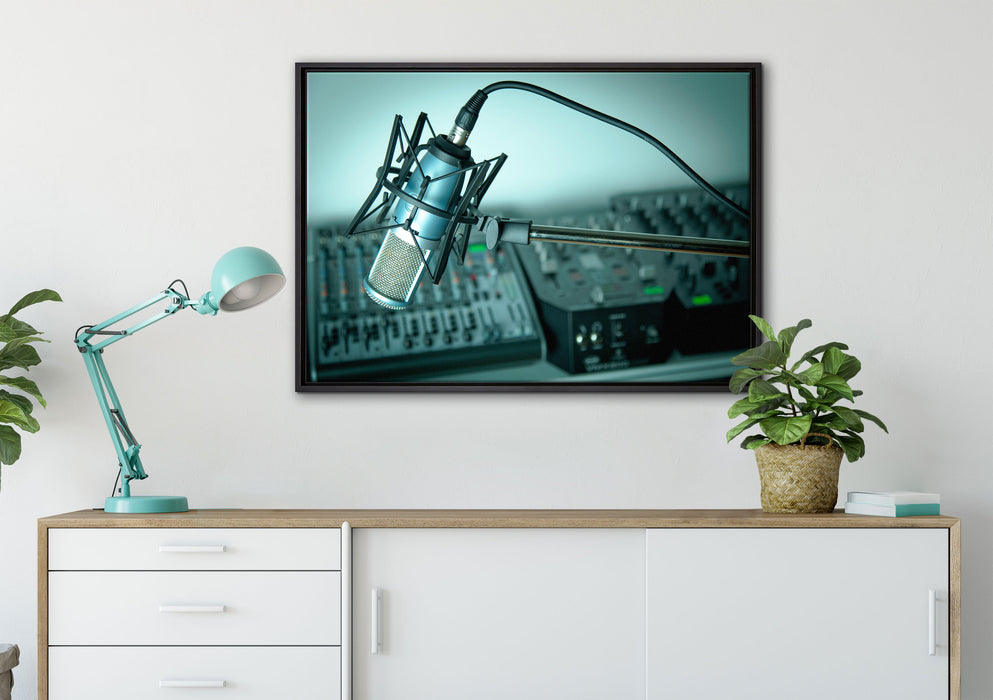 Mikrofon mit Musikanlagen auf Leinwandbild gerahmt verschiedene Größen im Wohnzimmer