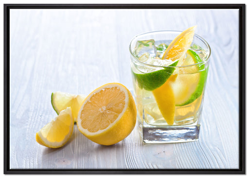 Gin Tonic Shot mit Zitronen auf Leinwandbild gerahmt Größe 100x70