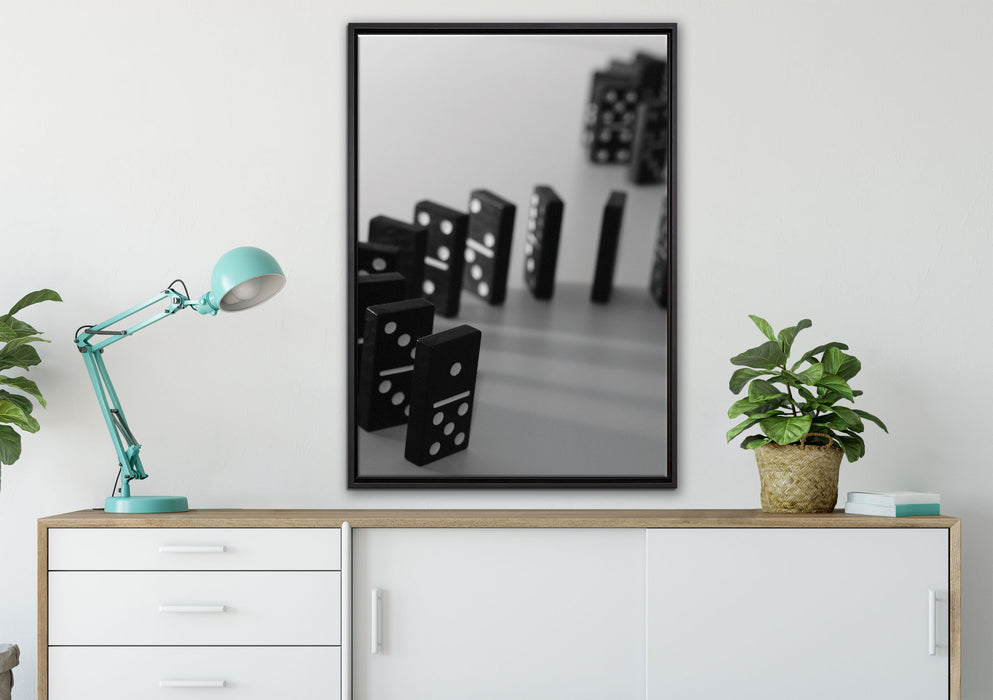 lange Dominokette auf Leinwandbild gerahmt verschiedene Größen im Wohnzimmer
