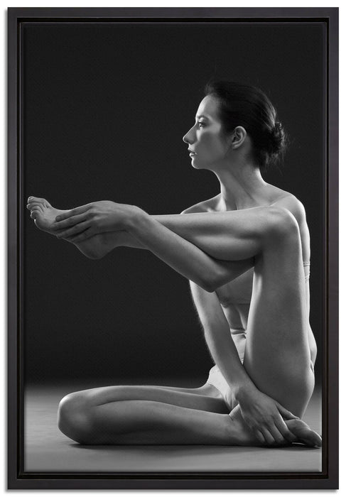 Schlanke Frau macght Yoga auf Leinwandbild gerahmt Größe 60x40