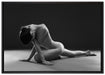 Schöne sexy Frau macht Yoga auf Leinwandbild gerahmt Größe 100x70
