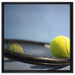 Tennischläger mit Bällen auf Leinwandbild Quadratisch gerahmt Größe 60x60