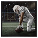 knieender Football-Spieler auf Leinwandbild Quadratisch gerahmt Größe 60x60