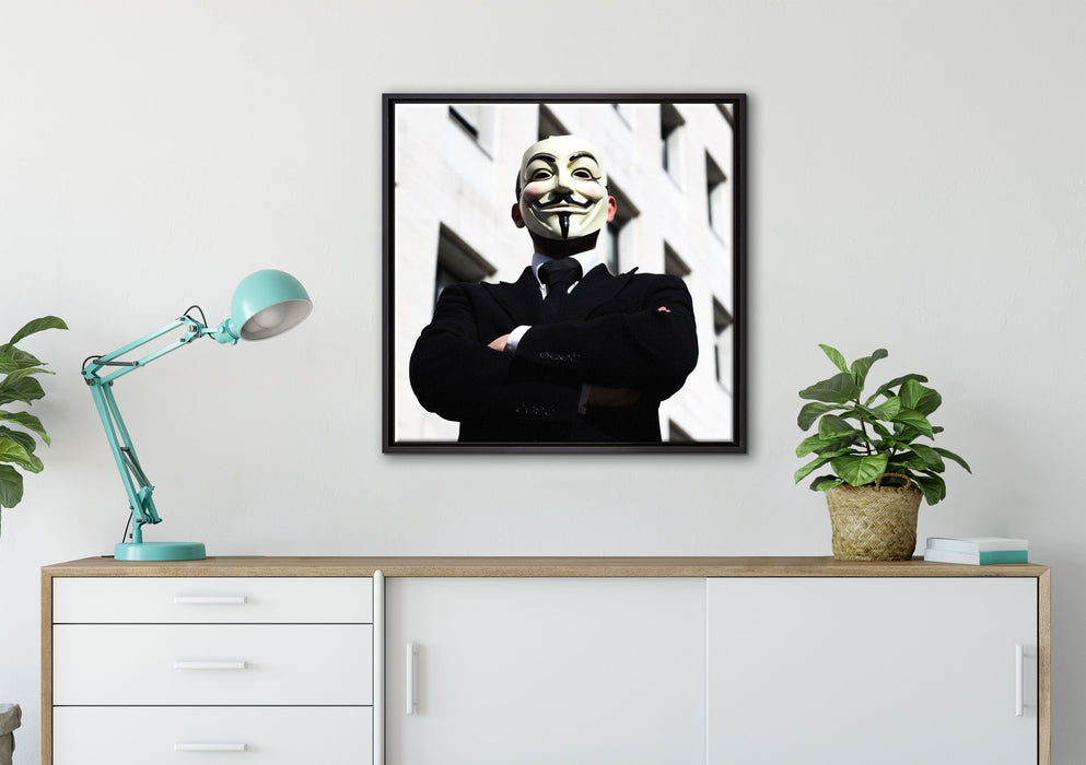 Anonymus Maske auf Leinwandbild gerahmt Quadratisch verschiedene Größen im Wohnzimmer