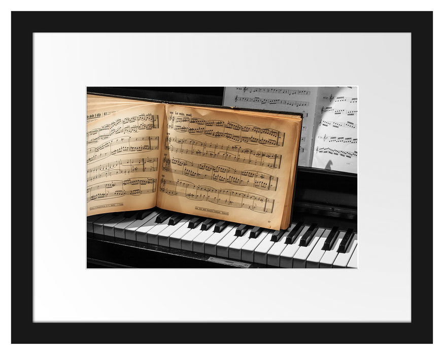 Notenbuch auf Piano Passepartout 38x30