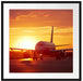 Flugzeug im Sonnenuntergang Passepartout Quadratisch 70x70
