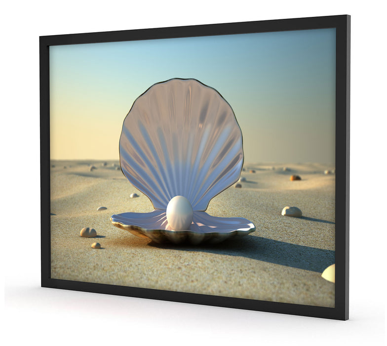 Perlenmuschel am Strand, Poster mit Bilderrahmen