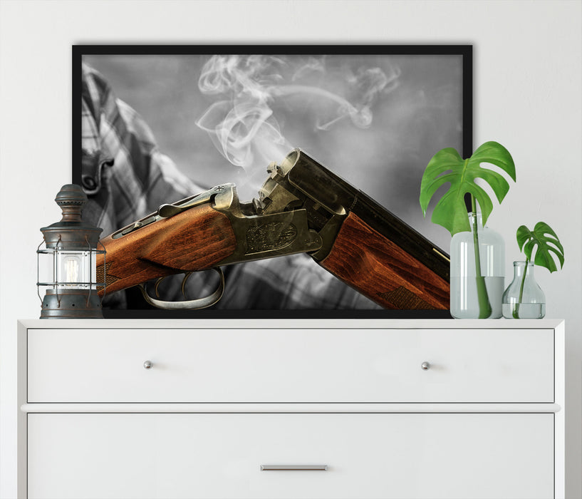 Jagdgewehr nach dem Brand, Poster mit Bilderrahmen