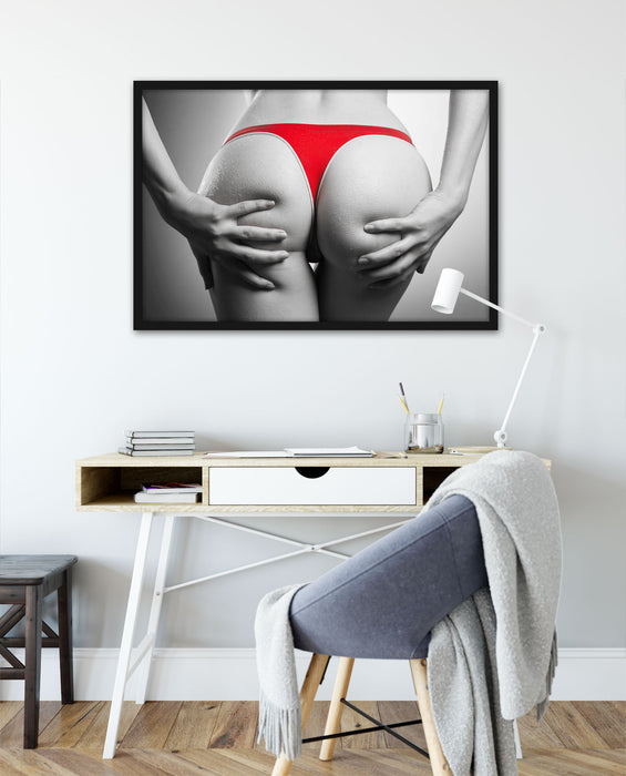 sexy Frauenpo in rotem String, Poster mit Bilderrahmen