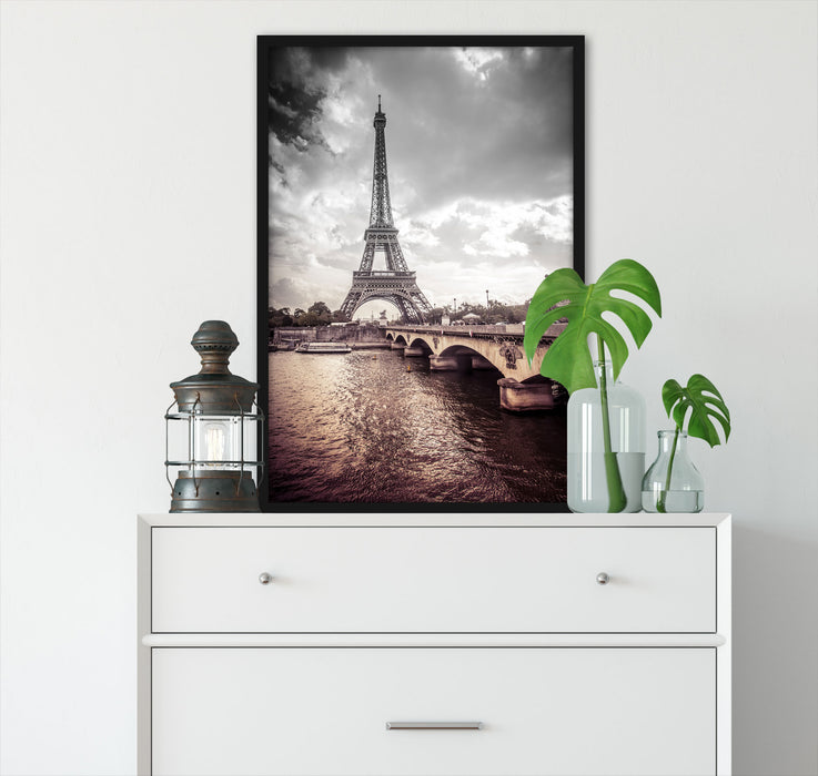 Eiffelturm in Paris, Poster mit Bilderrahmen