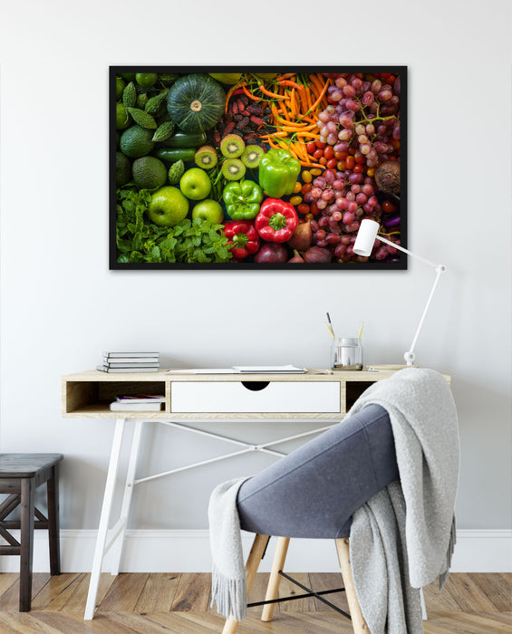 Verschiedene bunte Früchte von oben, Poster mit Bilderrahmen