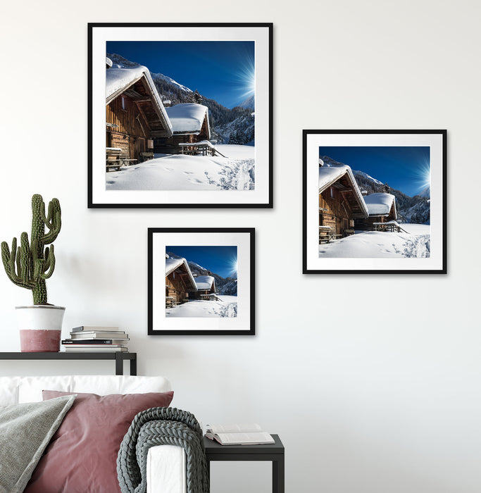 Verschneite Alpenhütte Quadratisch Passepartout Wohnzimmer