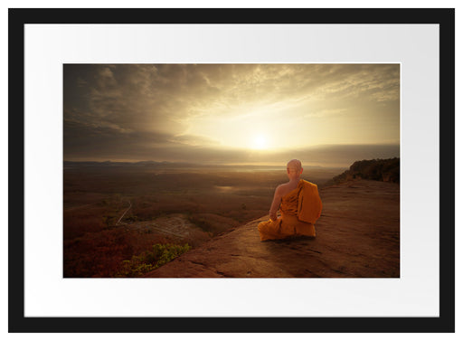 Mönch meditiert auf Felsvorsprung Passepartout Rechteckig 40