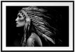 Frau mit buntem indianischen Kopfschmuck, Monochrome Passepartout Rechteckig 100