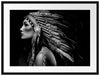 Frau mit buntem indianischen Kopfschmuck, Monochrome Passepartout Rechteckig 80