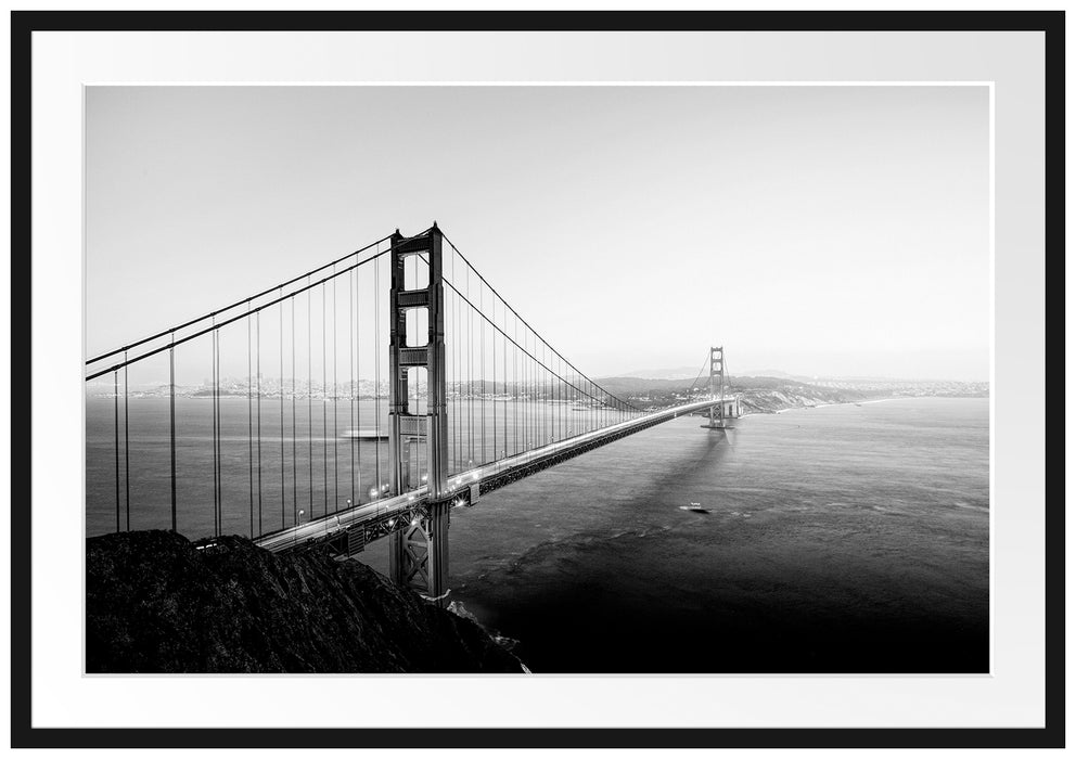 Golden Gate Bridge in der Abenddämmerung, Monochrome Passepartout Rechteckig 100
