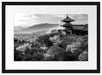 Japanischer Tempel vor nebeliger Stadt, Monochrome Passepartout Rechteckig 40