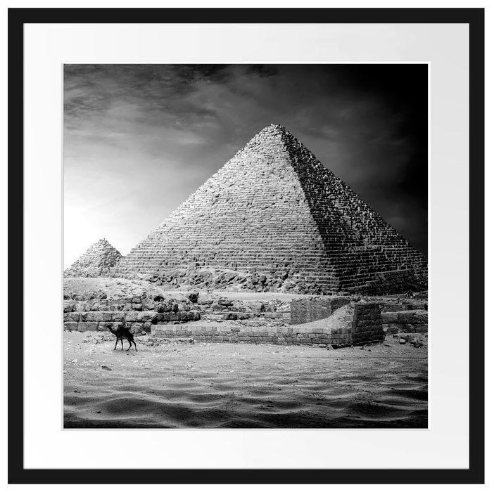 Pyramiden in Ägypten bei Sonnenuntergang, Monochrome Passepartout Quadratisch 55