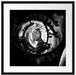 Abstraktes Auge mit Alien im Weltraum, Monochrome Passepartout Quadratisch 55