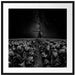 Tulpenfeld mit Windmühle bei Nacht, Monochrome Passepartout Quadratisch 70