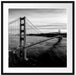 Golden Gate Bridge bei Sonnenuntergang, Monochrome Passepartout Quadratisch 70