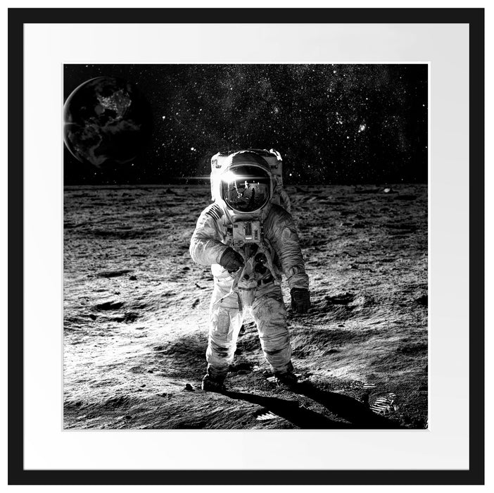 Einsamer Astronaut auf dem Mond, Monochrome Passepartout Quadratisch 55
