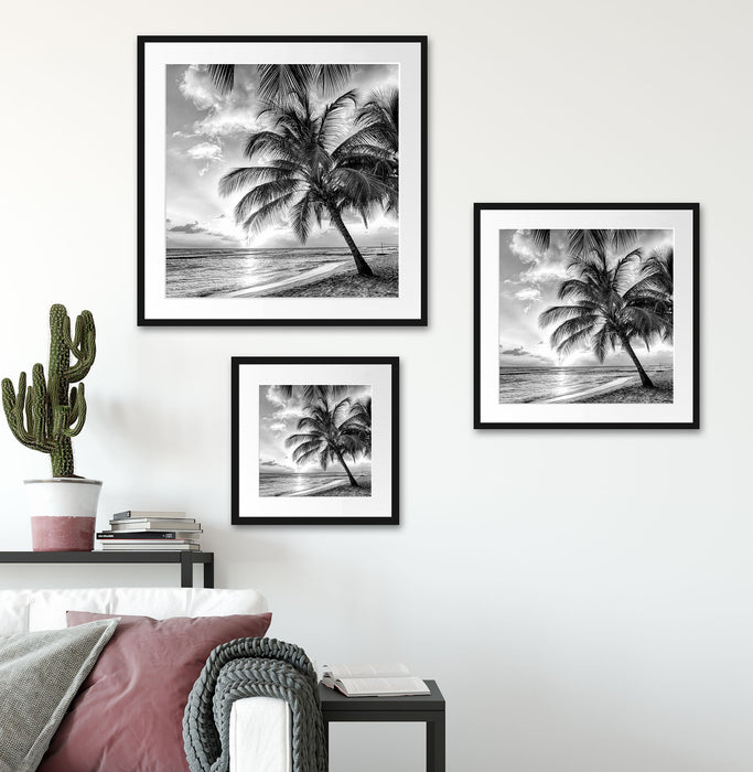Palmen im Sonnenuntergang auf Barbados, Monochrome Passepartout Wohnzimmer Quadratisch