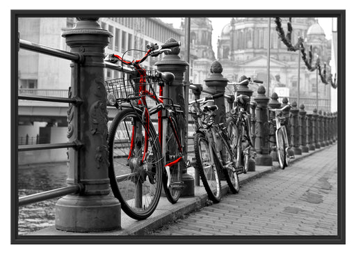 Fahrräder an Wasserstraße Schattenfugenrahmen 100x70
