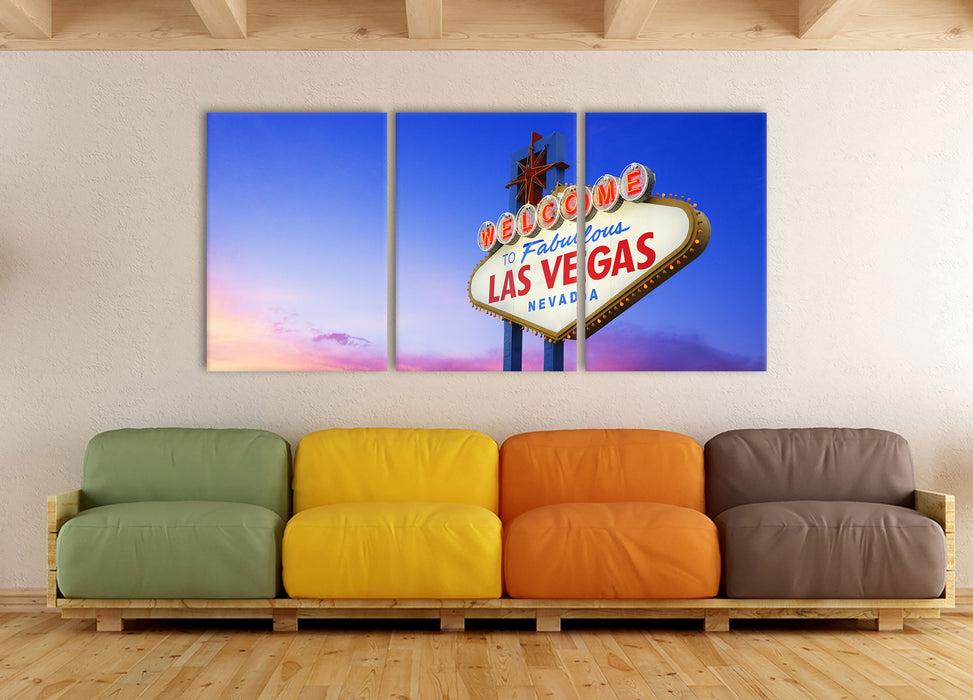 Las Vegas Schild in der Dämmerung, XXL Leinwandbild als 3 Teiler