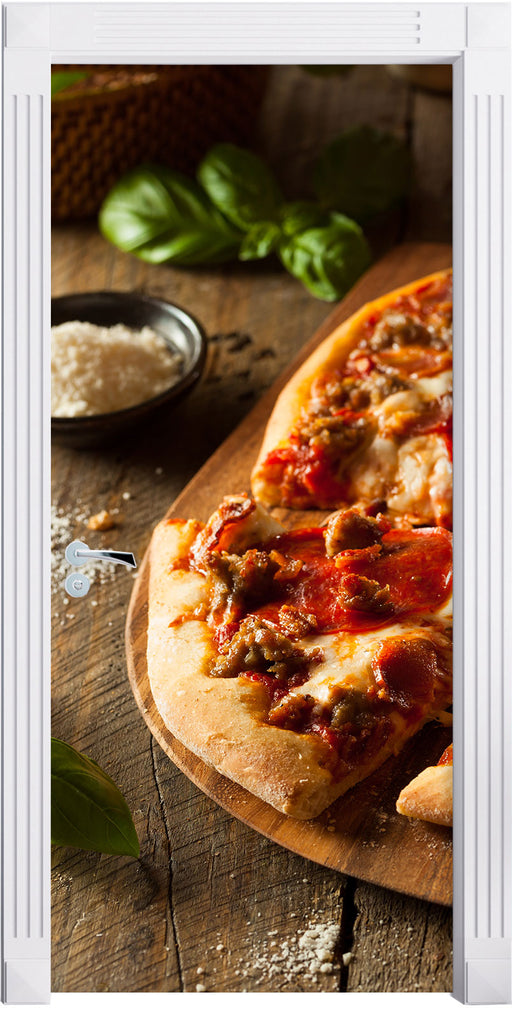 Pizza mit Salami und Tomaten Türaufkleber