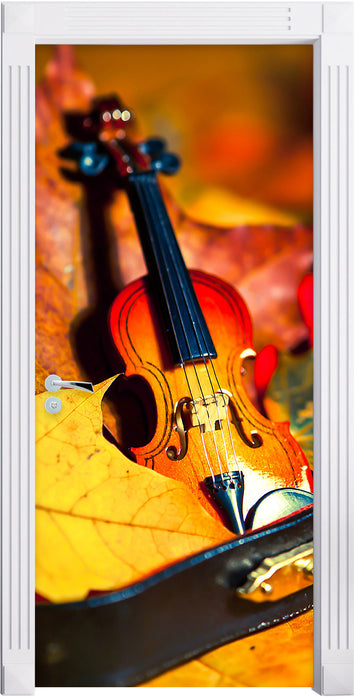 Violine umgeben von Blättern Türaufkleber
