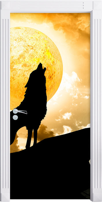 Wolf heult den Mond an Türaufkleber