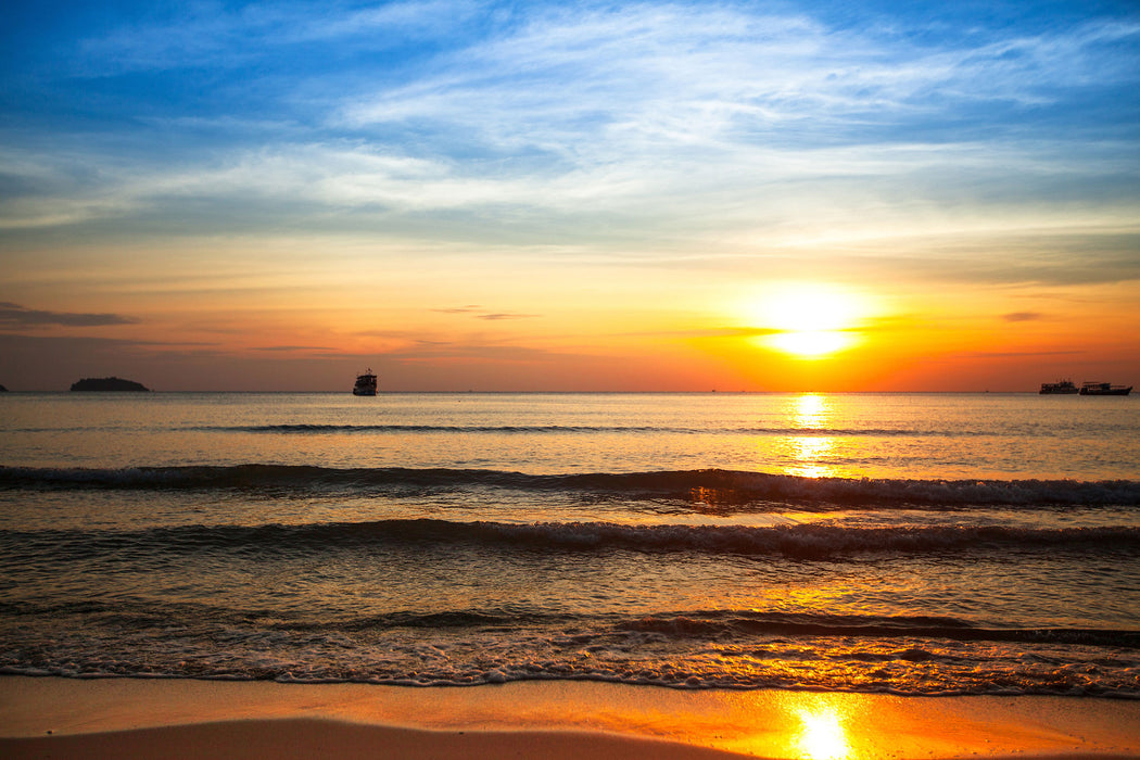 Strand Sonnenuntergang wunderschön, Glasbild
