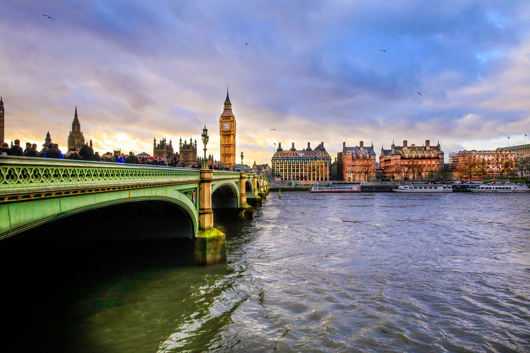 Big Ben an der Themse, Glasbild