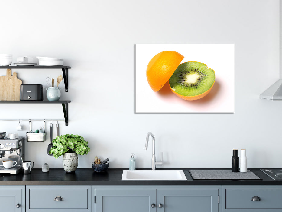 Leckere Kiwi mit Orangenschale, Glasbild