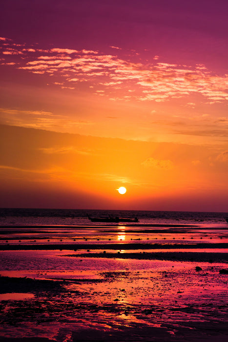 Sonnenaufgang über Meer, Glasbild