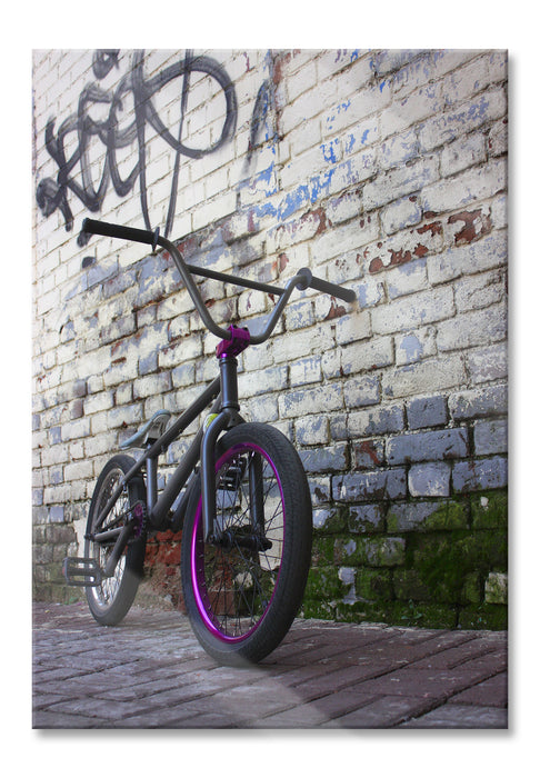 Pixxprint Fahrrad vor Graffitiwand, Glasbild