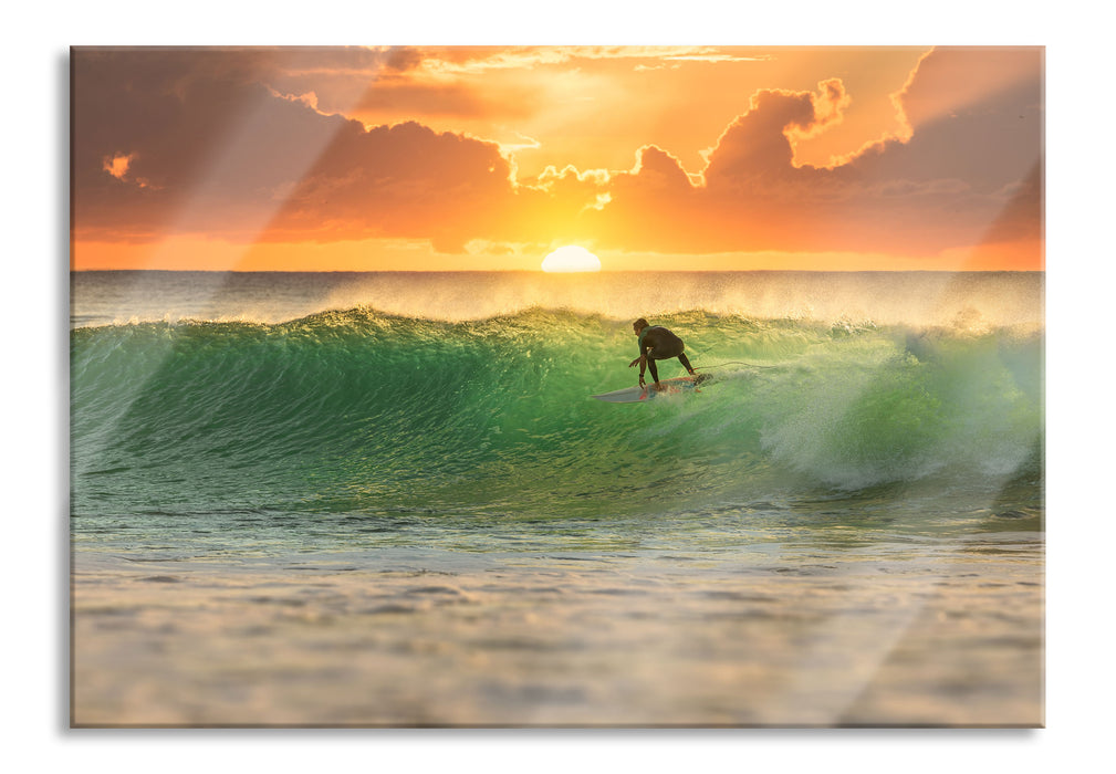 Surfen im Sonnenuntergang, Glasbild