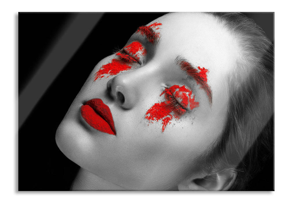 Pixxprint Frau mit rotem Pulver, Glasbild