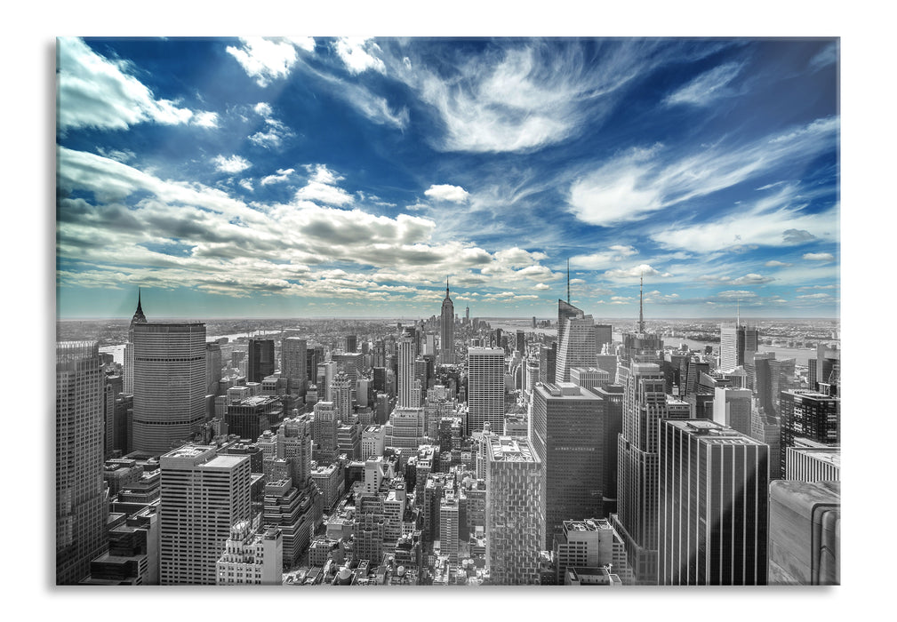 Pixxprint New York unter bewölktem Himmel, Glasbild