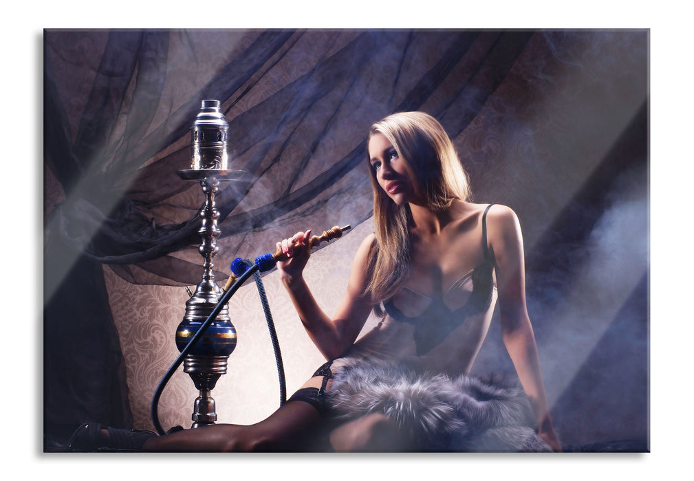 Pixxprint Schöne Frau mit Shisha, Glasbild