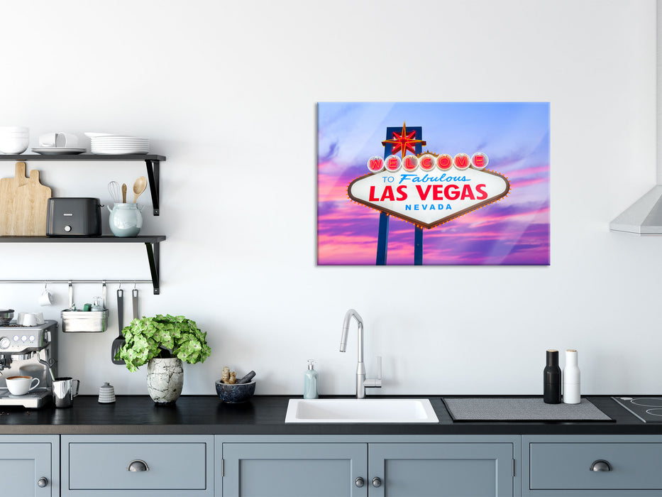 Las Vegas Ortsschild abends, Glasbild